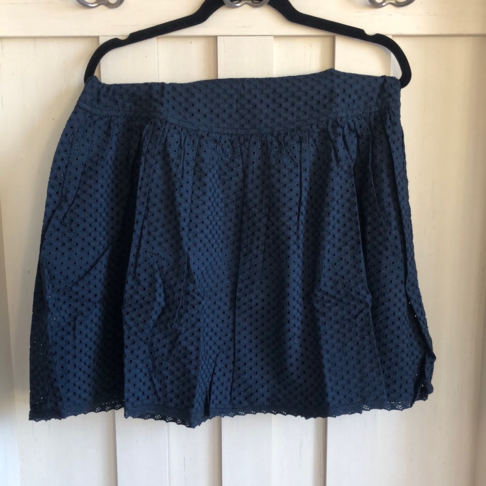 NWOT Tuscany eyelet skirt